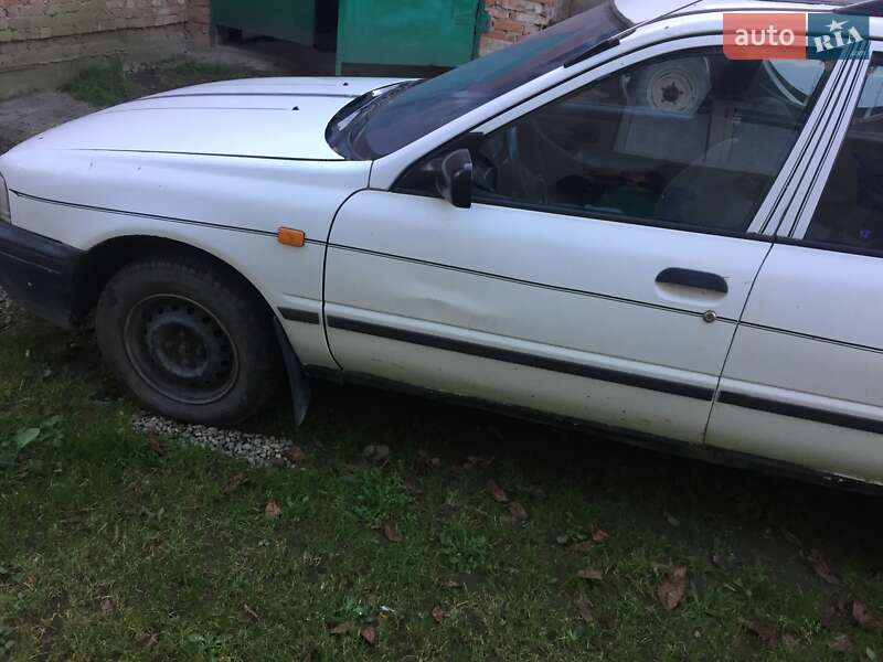 Седан Nissan Sunny 1995 в Ивано-Франковске