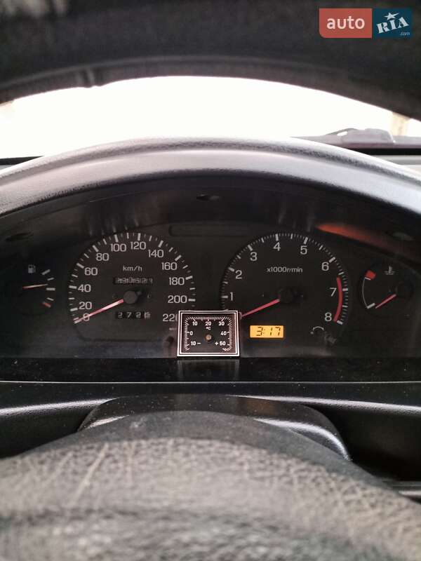 Седан Nissan Sunny 1995 в Чечельнике