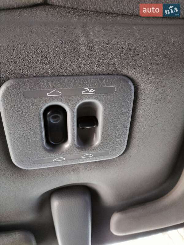 Седан Nissan Sunny 1995 в Чечельнике