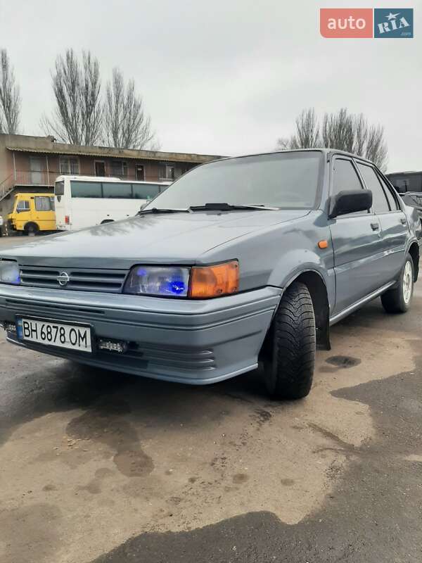Седан Nissan Sunny 1986 в Одесі