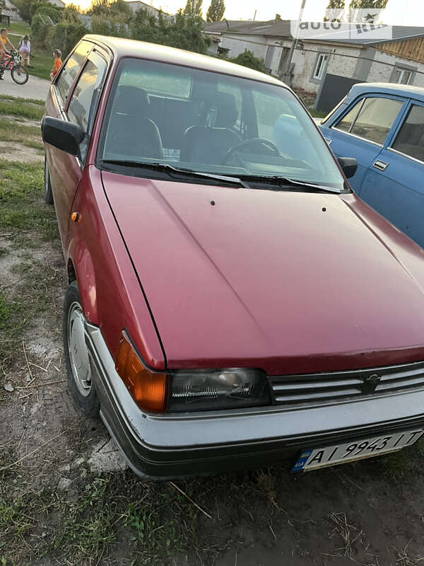 Седан Nissan Sunny 1991 в Яготині