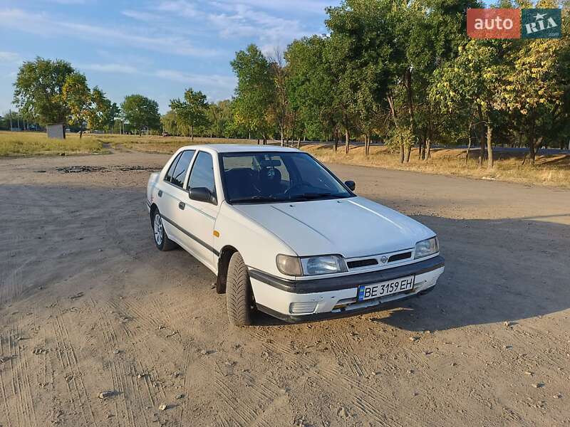 Седан Nissan Sunny 1991 в Вознесенске