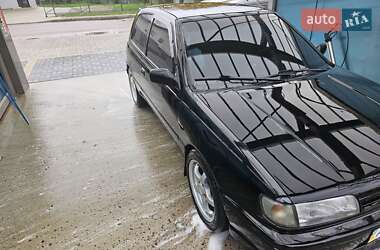 Седан Nissan Sunny 1992 в Ивано-Франковске