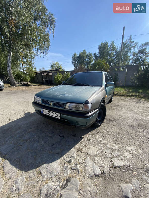 Седан Nissan Sunny 1994 в Житомире фото 2 Седан Nissan Sunny 1994 в Житомире