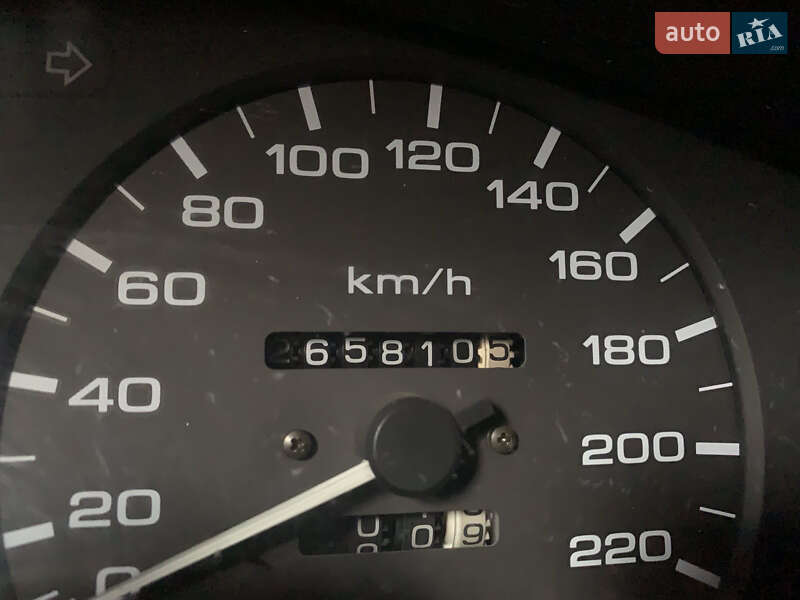 Седан Nissan Sunny 1991 в Одессе