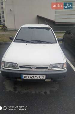 Седан Nissan Sunny 1991 в Вінниці