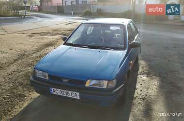 Седан Nissan Sunny 1995 в Луцьку