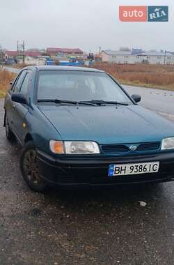 Седан Nissan Sunny 1995 в Татарбунарах