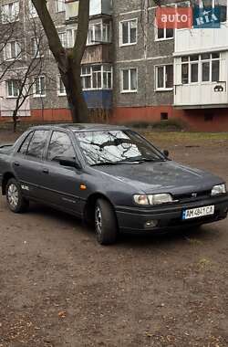 Седан Nissan Sunny 1992 в Житомире