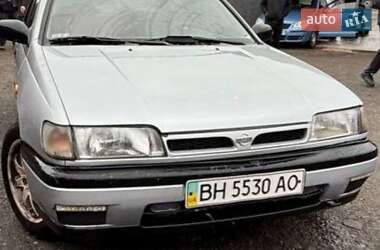 Седан Nissan Sunny 1990 в 