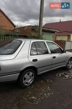 Седан Nissan Sunny 1991 в Полтаві