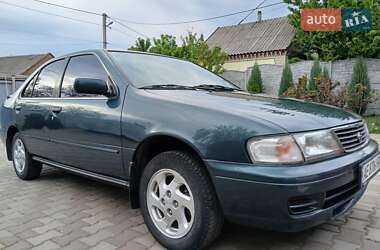 Седан Nissan Sunny 1997 в Дніпрі