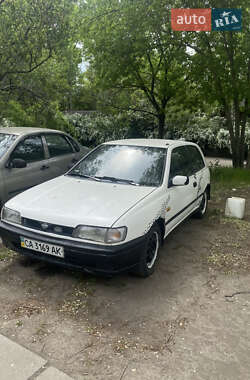Седан Nissan Sunny 1994 в Черкассах