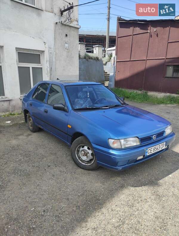 Седан Nissan Sunny 1995 в 