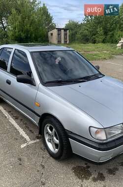Седан Nissan Sunny 1994 в Самборе