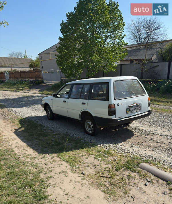 Универсал Nissan Sunny 1989 в 