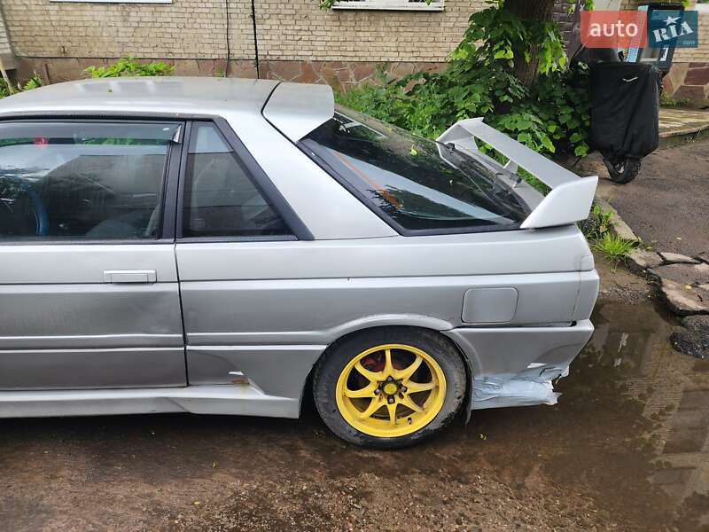 Купе Nissan Sunny 1989 в Львове