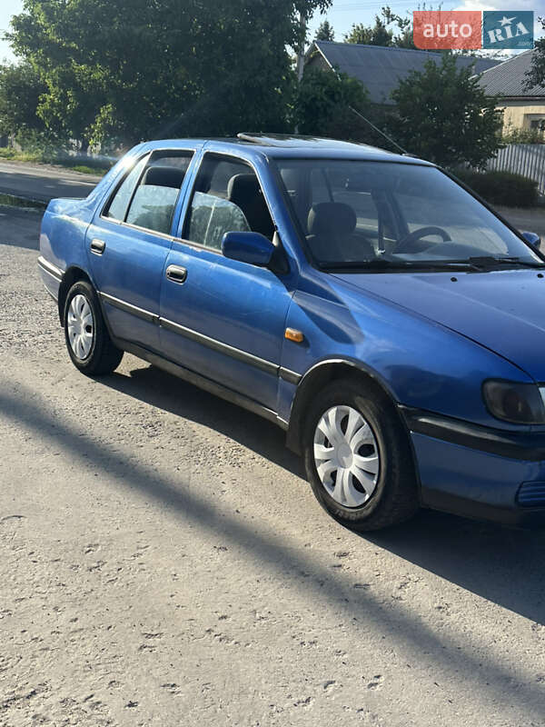 Nissan Sunny 1995
