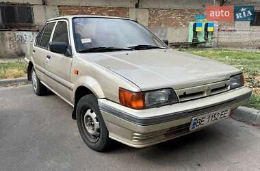 Седан Nissan Sunny 1990 в Николаеве