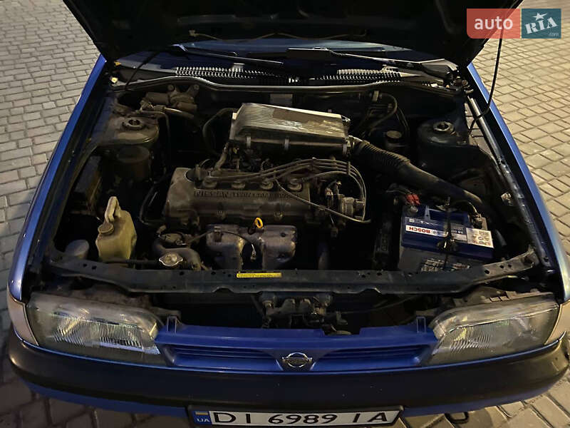 Седан Nissan Sunny 1995 в Кам'янському