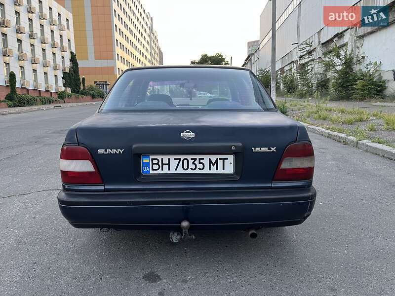 Седан Nissan Sunny 1991 в Одессе