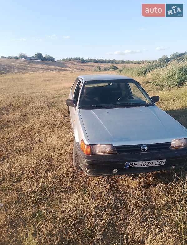 Хэтчбек Nissan Sunny 1988 в Арбузинке фото 6 Хэтчбек Nissan Sunny 1988 в Арбузинке