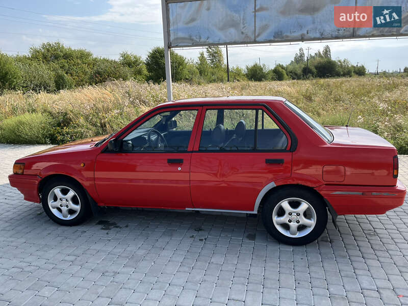 Седан Nissan Sunny 1986 в Виноградові