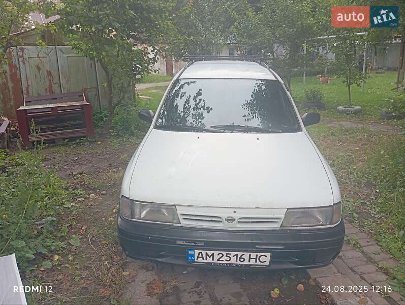 Седан Nissan Sunny 1999 в Житомирі