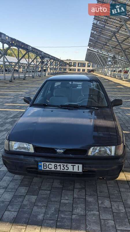 Nissan Sunny 1994