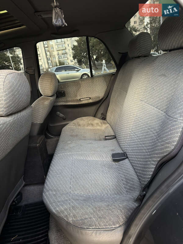 Седан Nissan Sunny 1993 в Одессе фото 6 Седан Nissan Sunny 1993 в Одессе