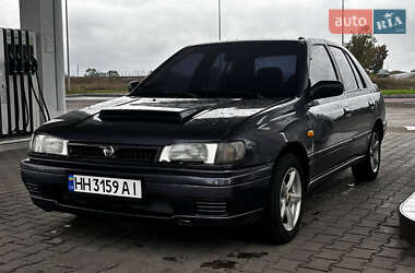 Седан Nissan Sunny 1992 в Одесі