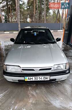 Седан Nissan Sunny 1992 в Житомирі