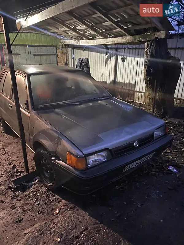 Nissan Sunny 1987