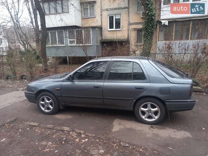 Универсал Nissan Sunny 1992 в Одессе