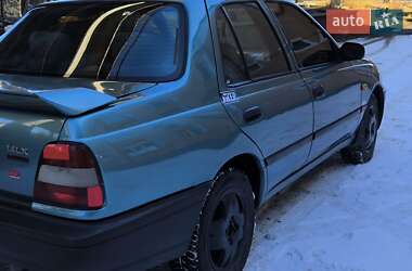 Седан Nissan Sunny 1995 в Надворной