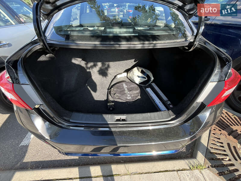 Седан Nissan Sylphy 2018 в Киеве