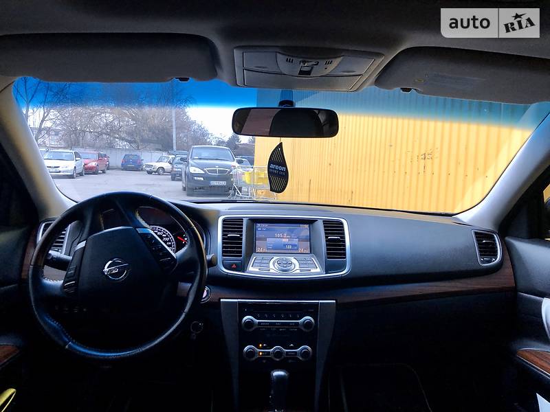 Седан Nissan Teana 2011 в Ужгороді