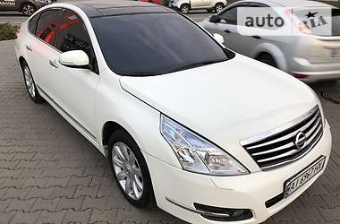 Седан Nissan Teana 2010 в Киеве