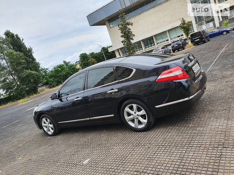 Седан Nissan Teana 2008 в Києві