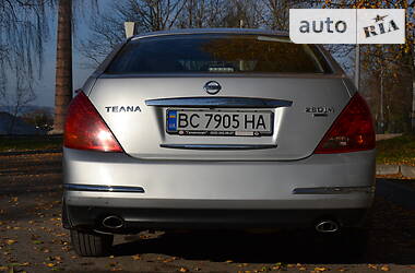 Седан Nissan Teana 2006 в Золочеве