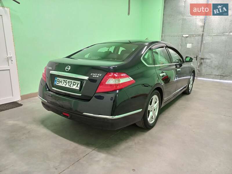 Седан Nissan Teana 2011 в Одесі