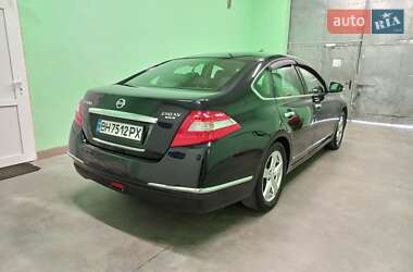 Седан Nissan Teana 2011 в Одессе