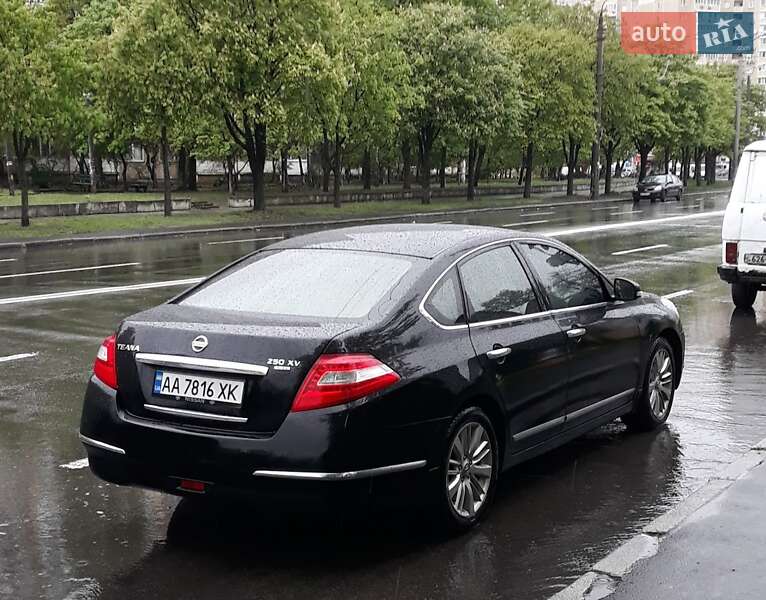 Nissan Teana 2012