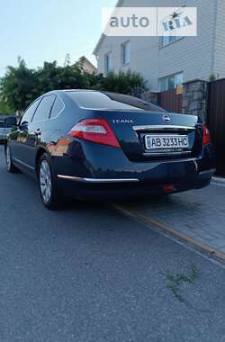 Седан Nissan Teana 2008 в Виннице