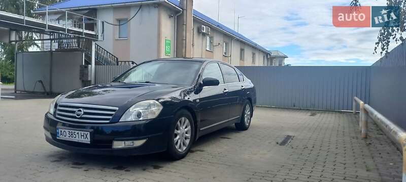 Седан Nissan Teana 2006 в Мукачево