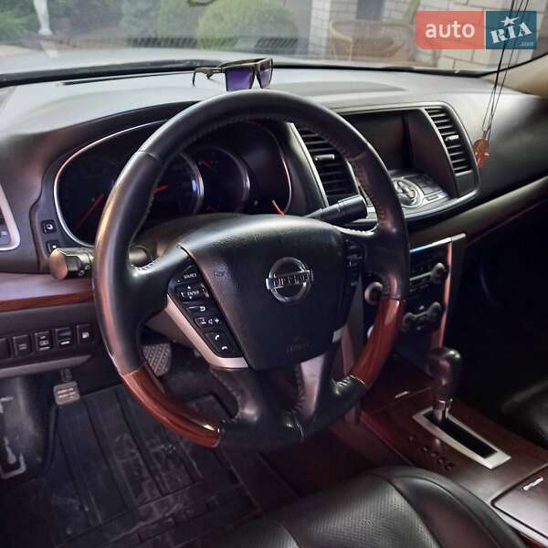 Седан Nissan Teana 2010 в Каменском