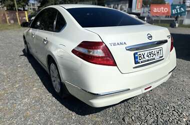 Седан Nissan Teana 2011 в Хмельницком