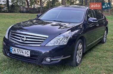 Седан Nissan Teana 2012 в Умани