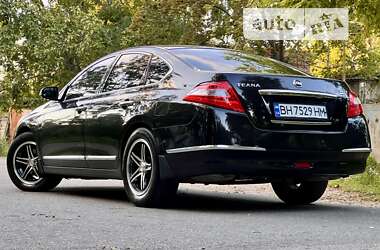 Седан Nissan Teana 2010 в Одессе