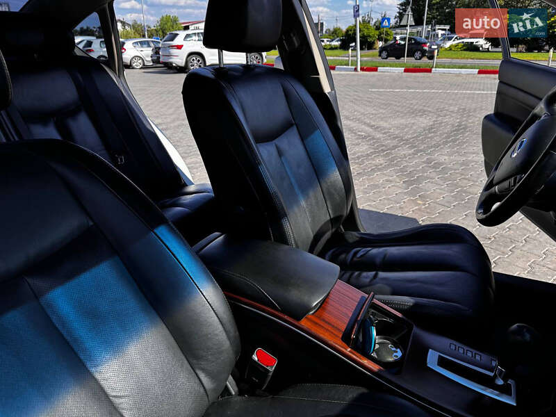 Седан Nissan Teana 2011 в Києві